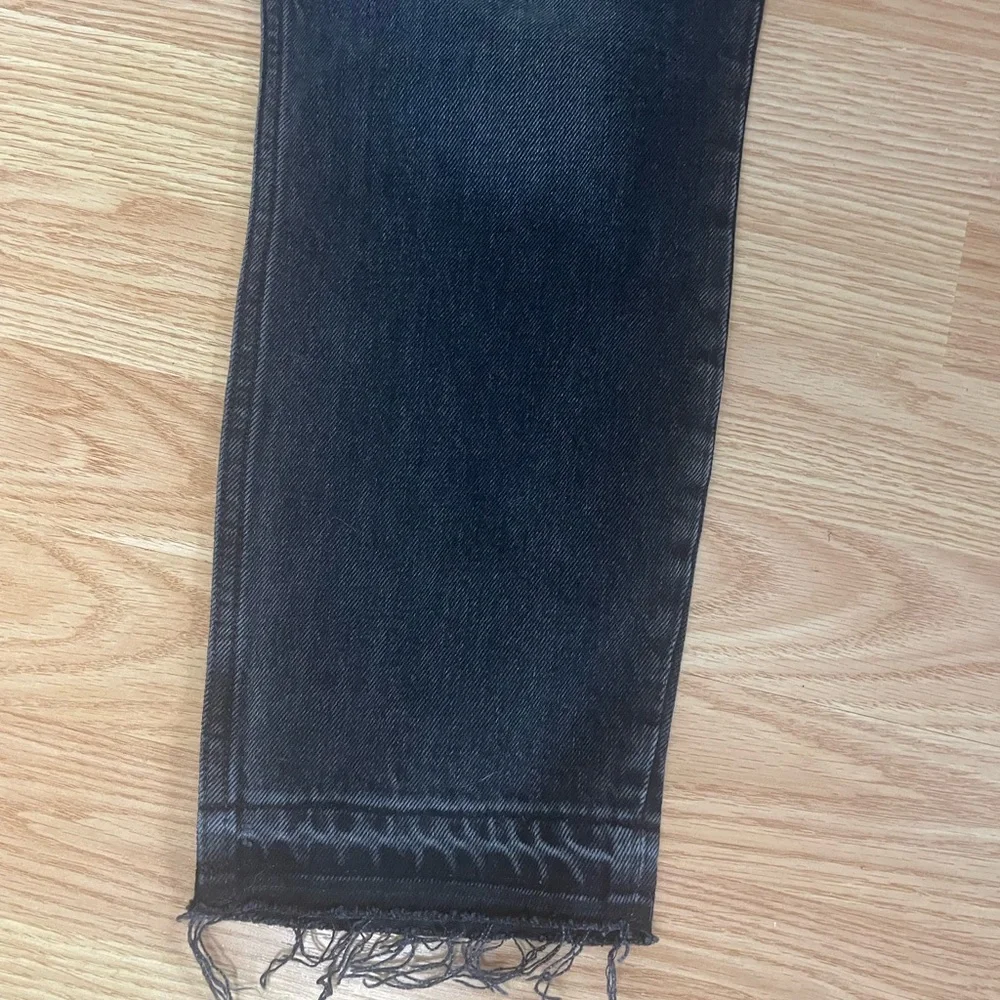 SOLD- NOT FOR SALE Abercrombie & Fitch Jeans Raw Hem Size 8 - Picture 3 of 5
